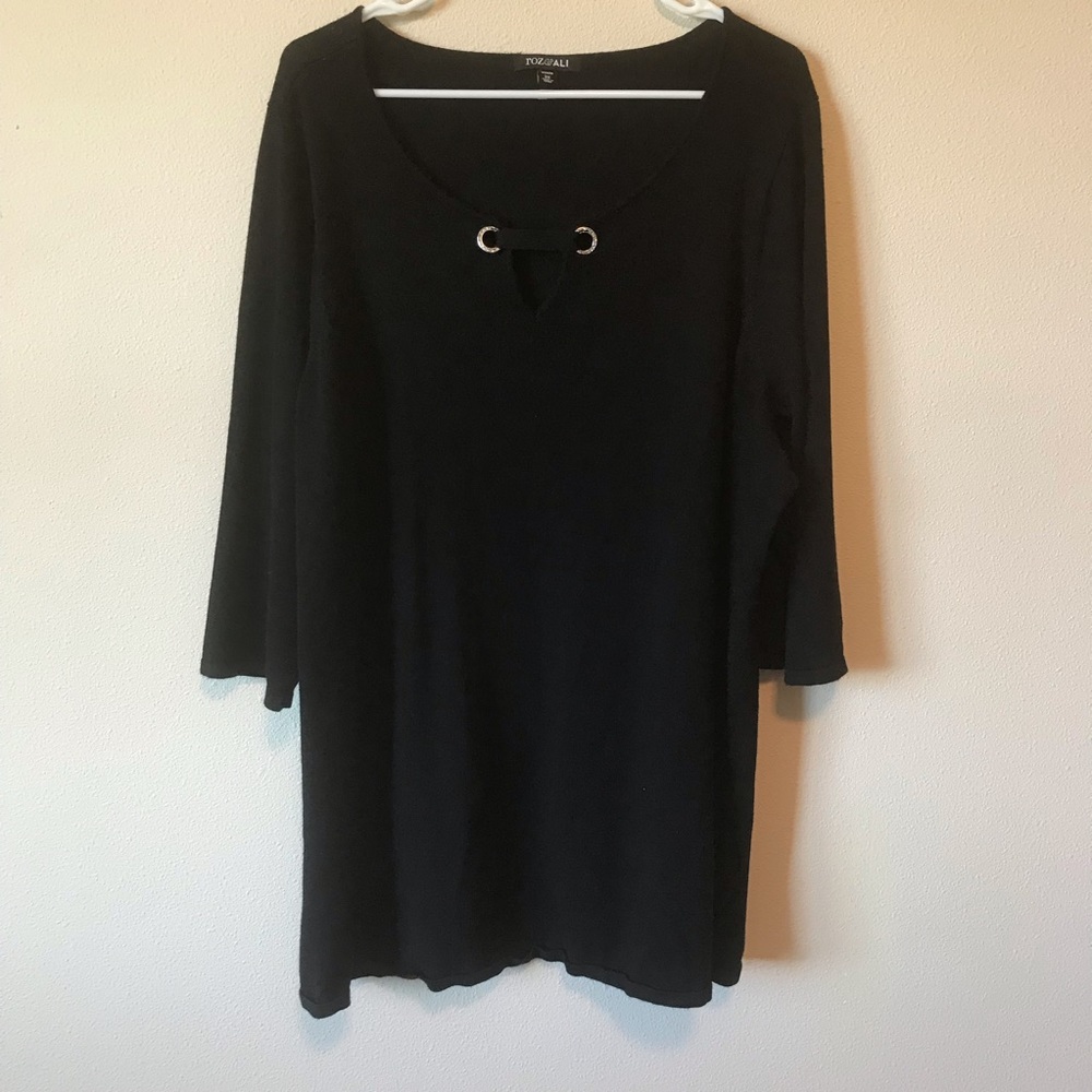 🔥🔥 Black sweater blouse with rhinestoned v-neck
